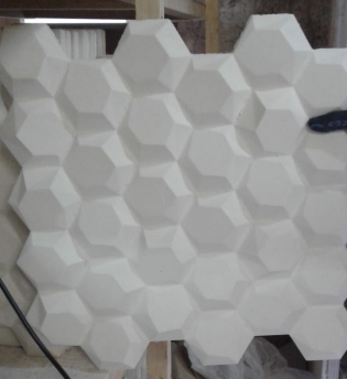 Гипсовая 3д панель «Соты» модель 220