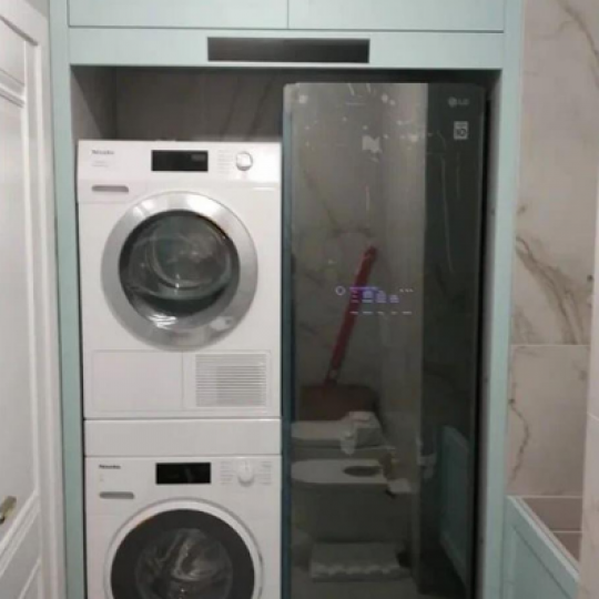 Встроенный верхний шкаф для ванной