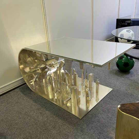 Дизайнерский стол Граттациели