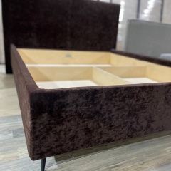 Кровать Sullivan в ткани Флок высшей категории Бэнтли