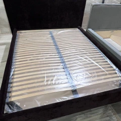 Кровать Sullivan в ткани Флок высшей категории Бэнтли