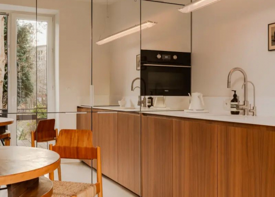 Зеркальная кухня «Инфинити»