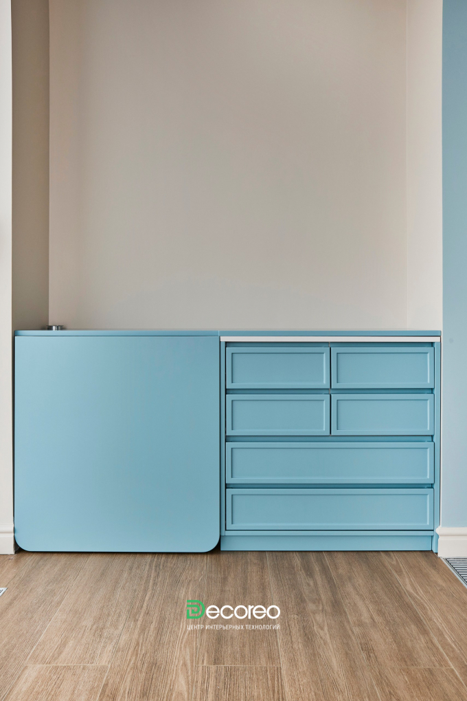 Корпусная мебель на заказ в Москве для дизайнера: как мы создали яркий интерьер в ЖК «RiverSky» без переплат