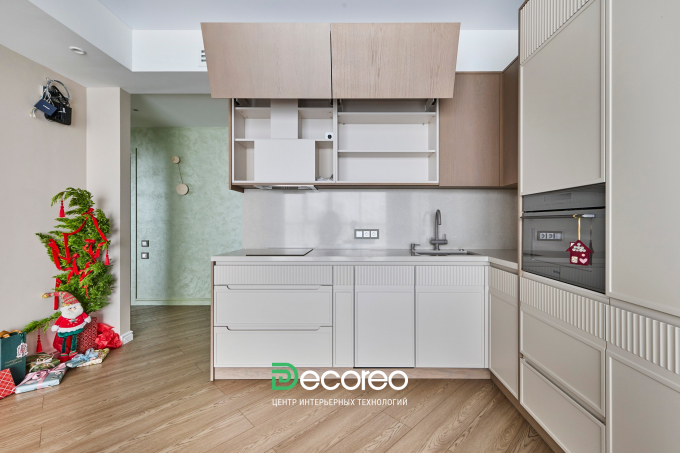 Корпусная мебель на заказ в Москве для дизайнера: как мы создали яркий интерьер в ЖК «RiverSky» без переплат