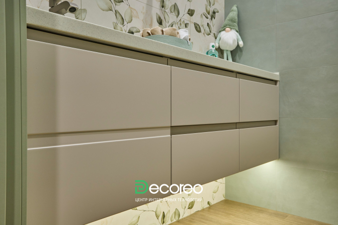 Корпусная мебель на заказ в Москве для дизайнера: как мы создали яркий интерьер в ЖК «RiverSky» без переплат